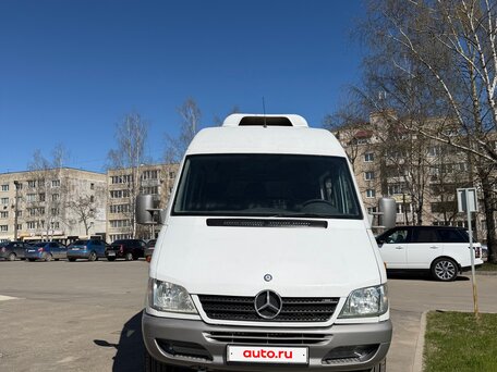 2015 Mercedes-Benz Sprinter Classic, белый, 1850000 рублей, вид 2