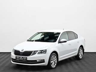 2019 Skoda Octavia III (A7) Рестайлинг, белый, 1715000 рублей, вид 3