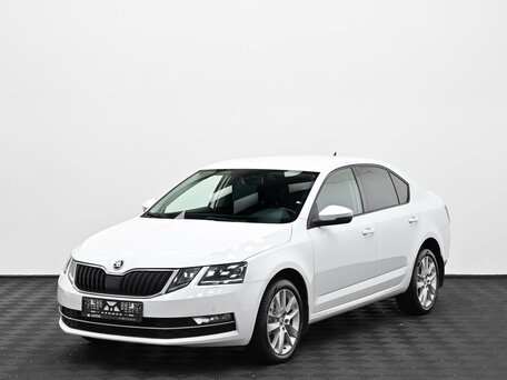 2019 Skoda Octavia III (A7) Рестайлинг, белый, 1715000 рублей, вид 3