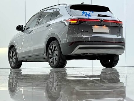 2026 Volkswagen Tharu XR, серый, 2200000 рублей, вид 4