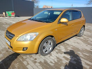 2009 Kia Ceed I, жёлтый, 750000 рублей, вид 1