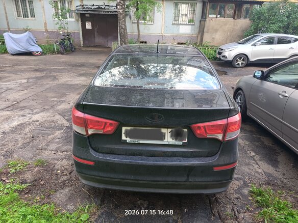 2016 Kia Rio III Рестайлинг, чёрный, 800000 рублей - вид 2