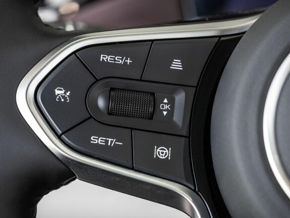 2025 Bestune T90 I, серебристый, 3131000 рублей - вид 34