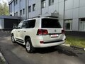 2019 Toyota Land Cruiser 200 Series Рестайлинг 2, белый, 9500000 рублей - вид 6
