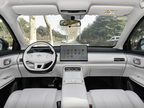 2026 Changan Qiyuan Q05 51.9 kWh II, белый - вид 11