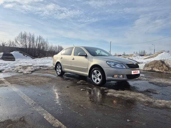 2012 Skoda Octavia II (A5) Рестайлинг, серебристый, 870000 рублей - вид 2