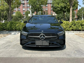 2023 Mercedes-Benz A-Класс 180 Long IV (W177) Рестайлинг, чёрный, 1917009 рублей, вид 3