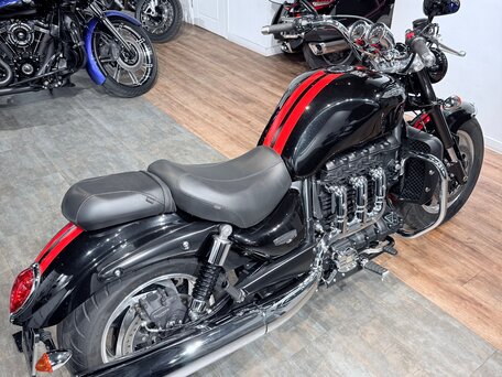 2017 Triumph Rocket III, чёрный, 1499000 рублей, вид 4