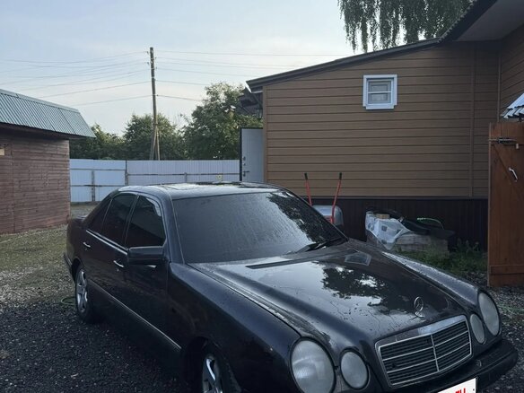 1996 Mercedes-Benz E-Класс 230 II (W210, S210), чёрный