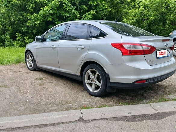 2011 Ford Focus III, серый, 600000 рублей - вид 2
