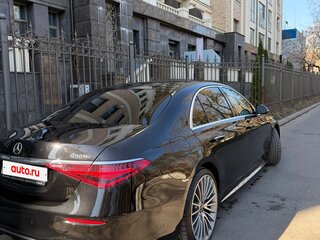 2021 Mercedes-Benz S-Класс 450 Long 4MATIC VII (W223), чёрный, 11000000 рублей, вид 3