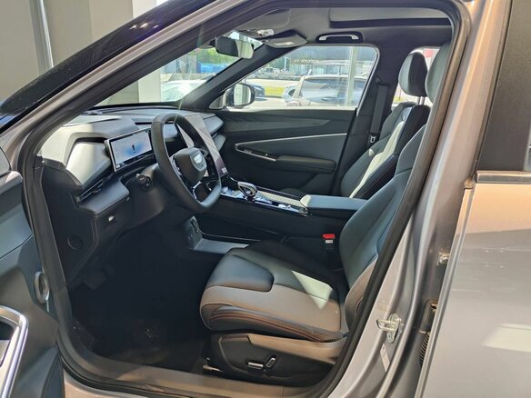 2026 Geely Cityray, серебристый - вид 12