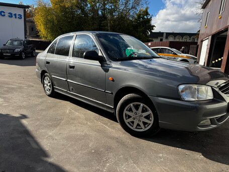 2005 Hyundai Accent ТагАЗ II, серый, 240000 рублей, вид 3