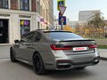 2020 BMW 7 серии 740d xDrive VI (G11/G12) Рестайлинг, серый, 6200000 рублей - вид 3