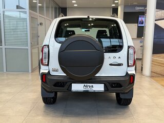 2026 Lada (ВАЗ) Niva Travel I Рестайлинг, белый, 1717000 рублей, вид 4