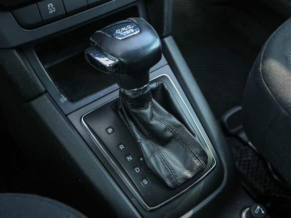 2011 Skoda Yeti I, синий - вид 21