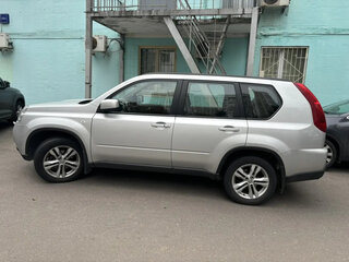 2012 Nissan X-Trail II Рестайлинг, серебристый, 1550000 рублей, вид 1