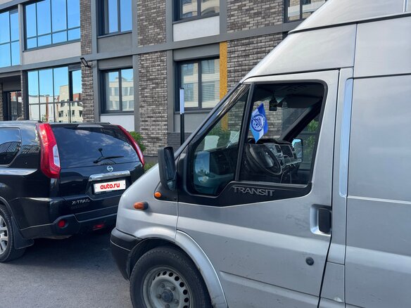 2011 Ford Transit, серебристый, 800000 рублей - вид 3