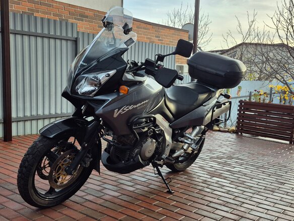 2004 Suzuki V-Strom 1000, серый, 530000 рублей - вид 3