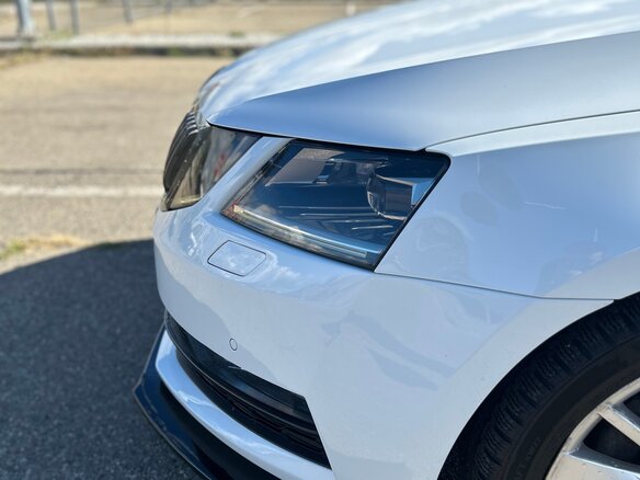 2017 Skoda Octavia III (A7) Рестайлинг, белый, 2000000 рублей - вид 23