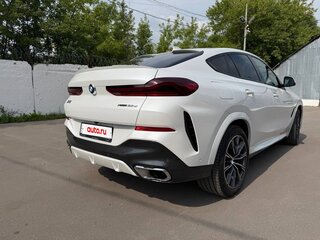 2021 BMW X6 30d III (G06), белый, 6000000 рублей, вид 3