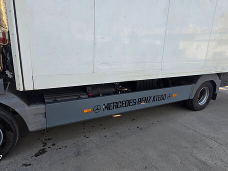 2009 Mercedes-Benz Atego, белый, 3300000 рублей, вид 4