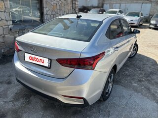 2017 Hyundai Solaris II, серебристый, 1090000 рублей, вид 4