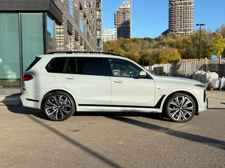 2026 BMW X7 40d I (G07) Рестайлинг, серый, 18990000 рублей, вид 4