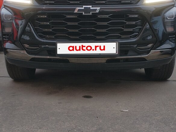 2023 Chevrolet Trax II, чёрный, 1660000 рублей - вид 3