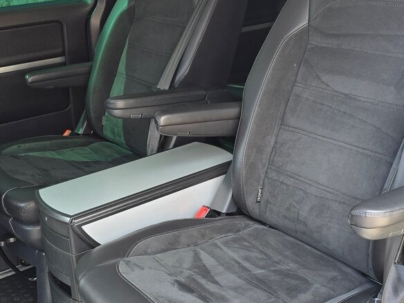 2019 Volkswagen Multivan T6, чёрный, 4200000 рублей - вид 13