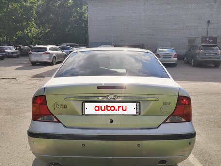 2005 Ford Focus I Рестайлинг, серебристый, 210000 рублей, вид 4