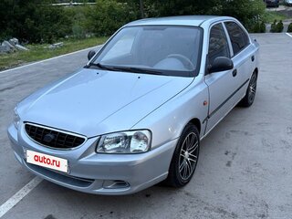 2005 Hyundai Accent II Рестайлинг, серебристый, 255000 рублей, вид 2