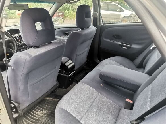 2002 Mitsubishi Carisma I Рестайлинг, серебристый, 199000 рублей - вид 12