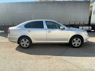 2011 Skoda Octavia II (A5) Рестайлинг, серебристый, 890000 рублей, вид 4