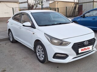 2017 Hyundai Solaris II, белый, 860000 рублей, вид 3