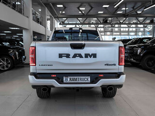 2026 Ram 1500 Crew Cab V Рестайлинг, серебристый, 12349143 рублей, вид 3