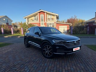 2020 Volkswagen Touareg III, синий, 6500000 рублей, вид 5