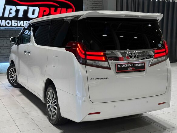 2017 Toyota Alphard III, белый, 3370000 рублей - вид 8
