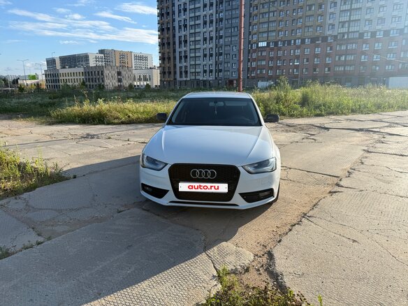 2013 Audi A4 IV (B8) Рестайлинг, белый - вид 2