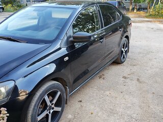 2014 Volkswagen Polo V, чёрный, 550000 рублей, вид 5