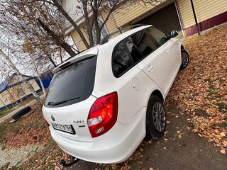 2012 Skoda Fabia II Рестайлинг, белый, 670000 рублей, вид 3
