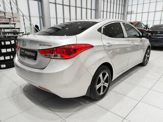 2013 Hyundai Elantra V (MD) Рестайлинг, серебристый, 1080000 рублей, вид 5