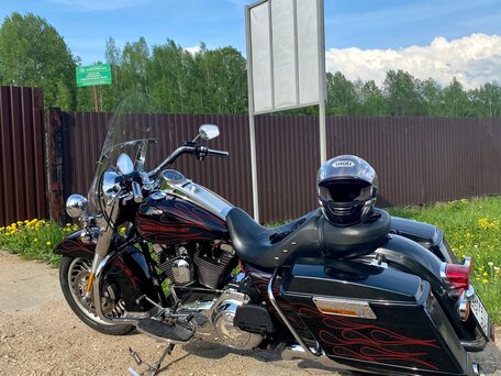 2011 Harley-Davidson Road King, чёрный, 1300000 рублей, вид 3
