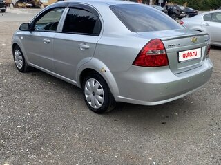 2011 Chevrolet Aveo I Рестайлинг, серебристый, 530000 рублей, вид 5