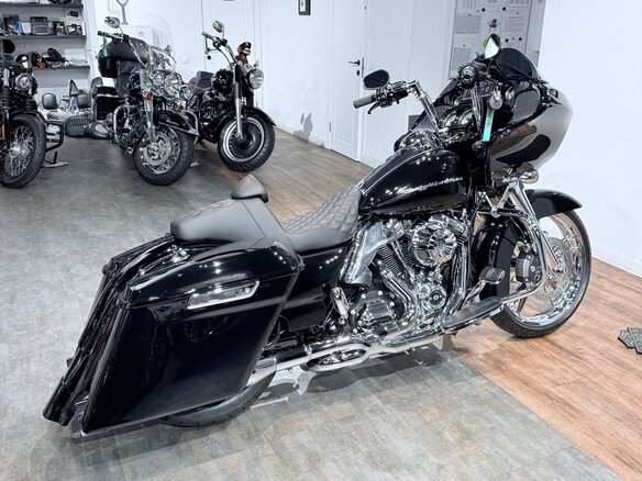2017 Harley-Davidson Road Glide Special, чёрный, 1899000 рублей - вид 3
