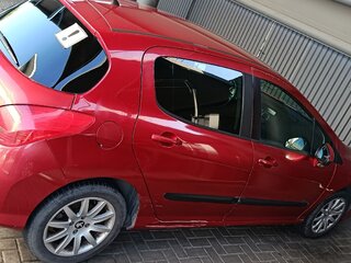 2011 Peugeot 308 I, красный, 420000 рублей, вид 2
