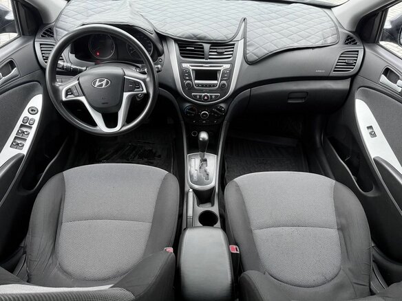 2013 Hyundai Solaris I, серый, 645000 рублей - вид 7