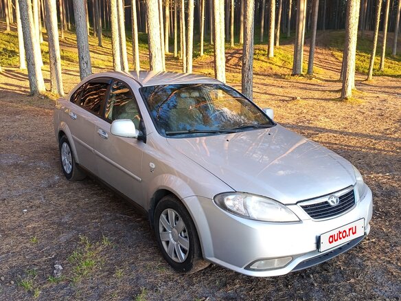 2014 Daewoo Gentra II, серебристый - вид 1
