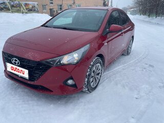 2021 Hyundai Solaris II Рестайлинг, красный, 1650000 рублей, вид 2