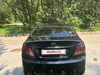 2014 Hyundai Solaris I, чёрный, 1060000 рублей, вид 4